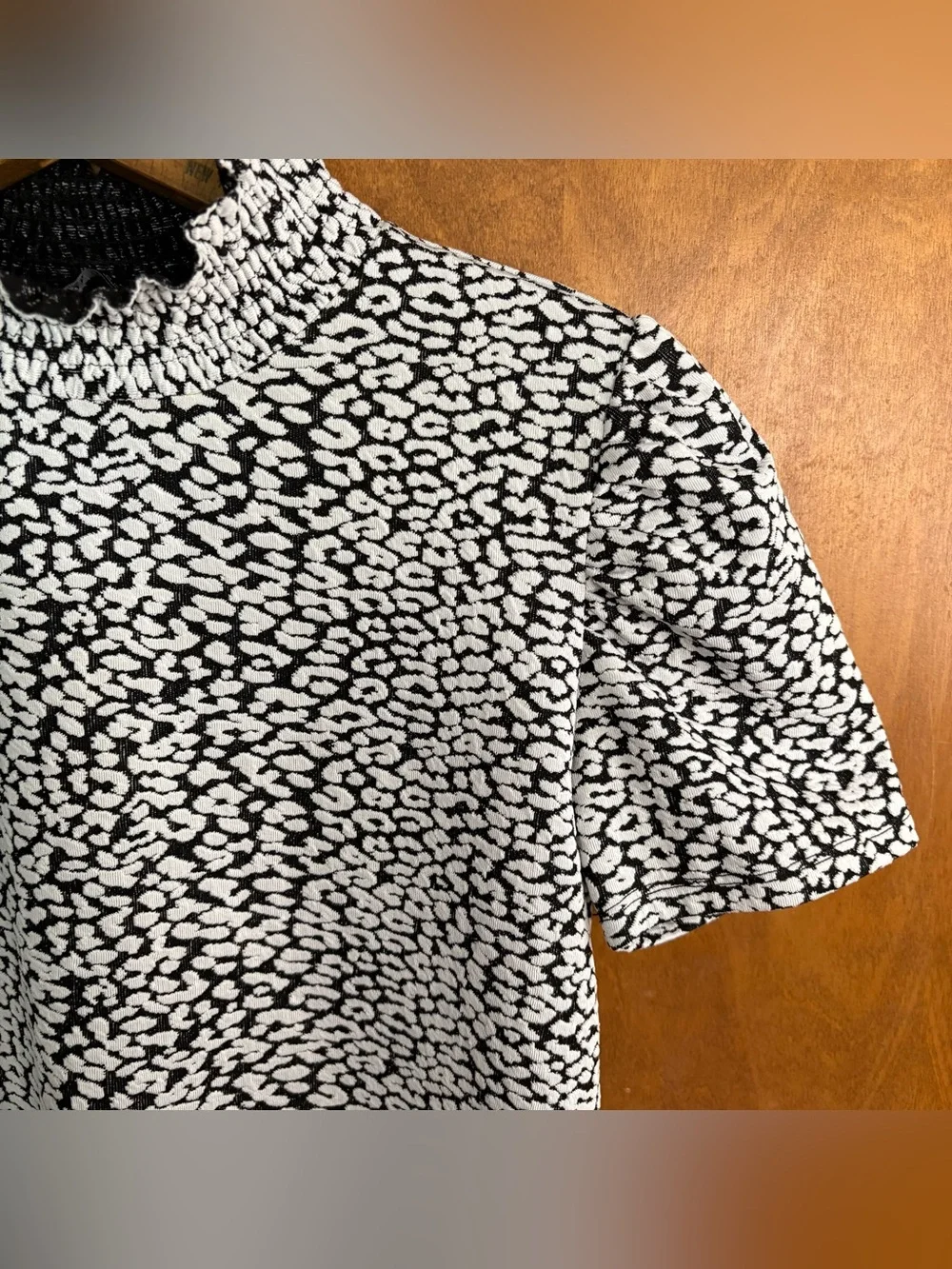 Zara Black & White Leopard Print Puff Mock Neck Sleeve Blouse Top Office Preppy